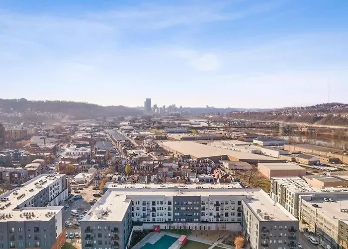 Cozysuites Modern Sdo, Lawrenceville